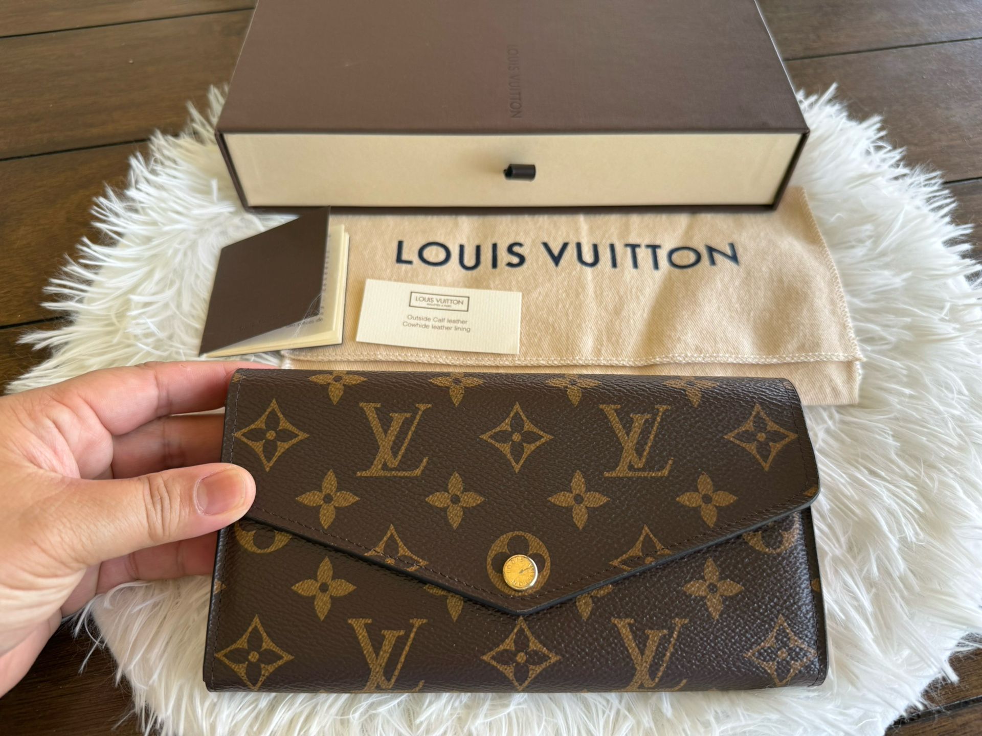 LV Sarah Wallet
