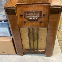Delco Radio