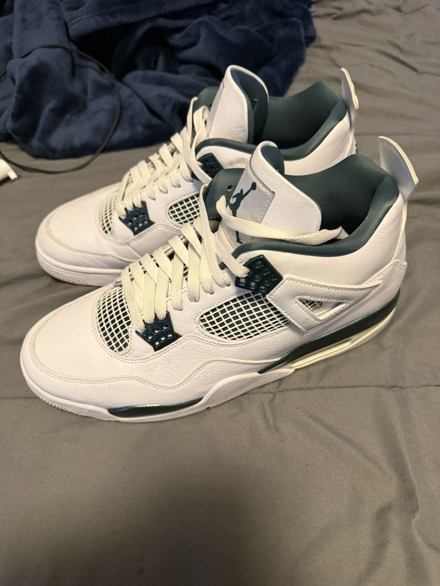 Emerald Jordan 4s