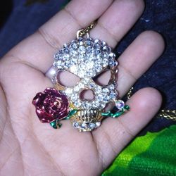 Diamond Necklace A Little Scratch (Cash app Only)