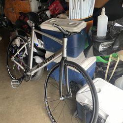 Aventon (LOOK AT DESCRIPTION)