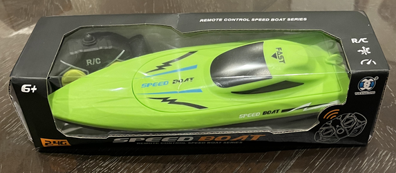 Remote Control Speed Boat Toy