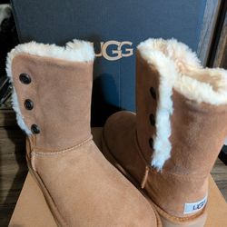 Ugg