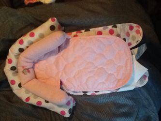 Infant car seat head rest