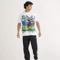 Adidas originals airbrush graphic T shirt size Medium 