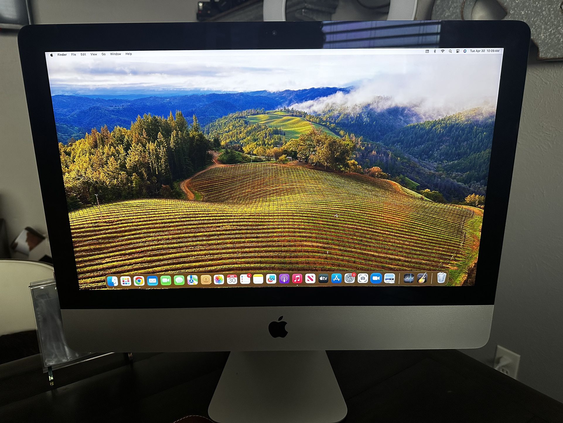 iMac Retina 4K, 21.5-inch, 2019