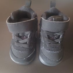 Baby Nike Size 3c