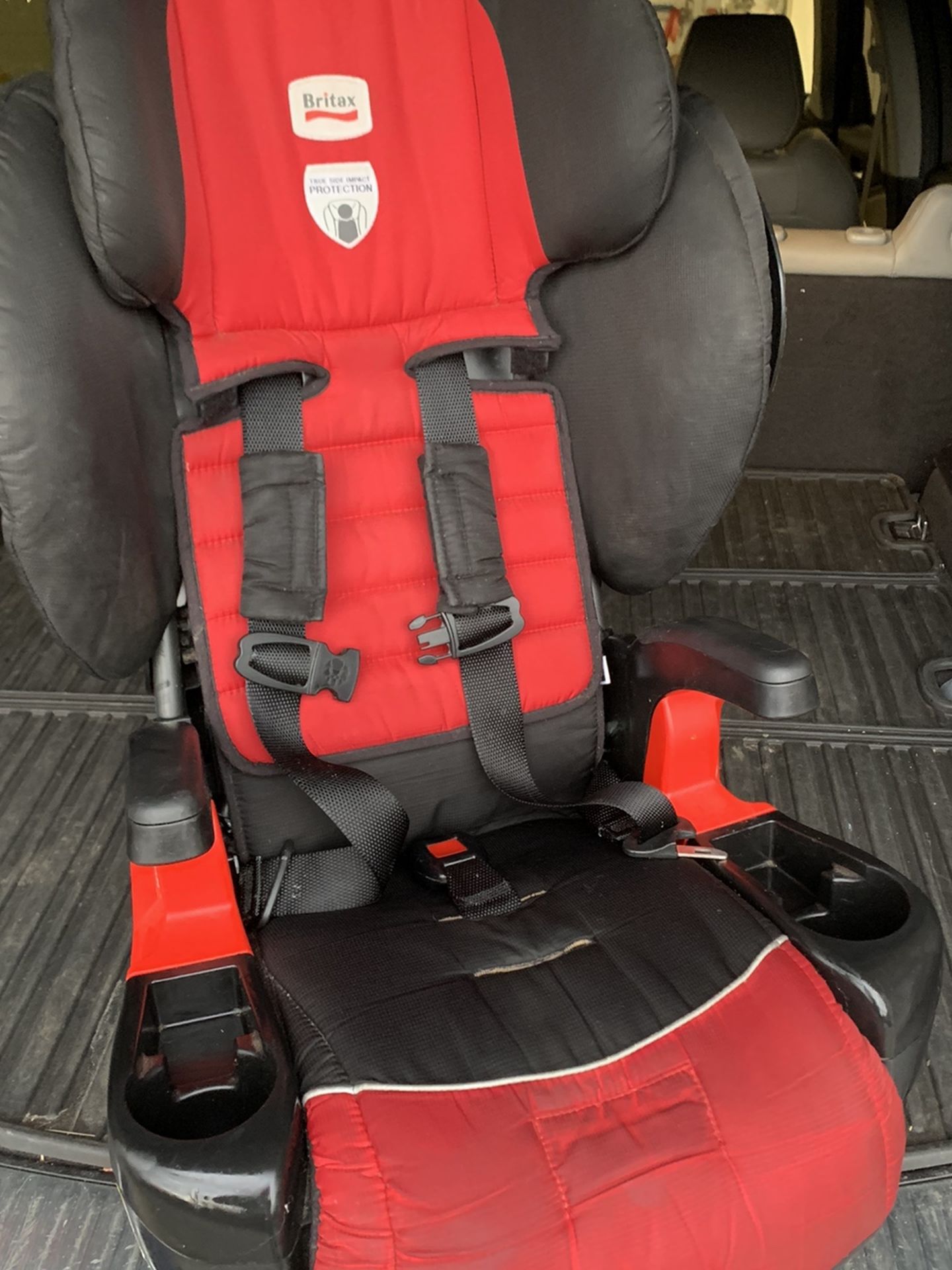 Britax Car Seat (Black & Red)