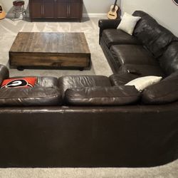 Sectional Couch Free