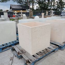 Concrete Large Square Stone Planter or Water Fountain / Cement Stone Backyard Patio Pots Garden Planters / Outdoor Fountains