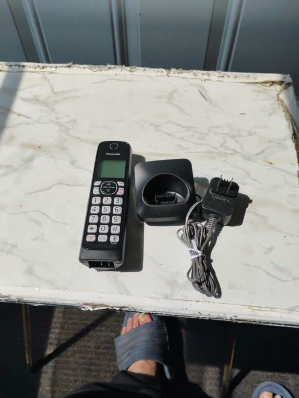 Panasonic Black Cordless Phone with Charger