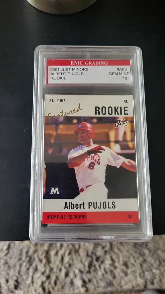 Albert Pujols Rookie Card