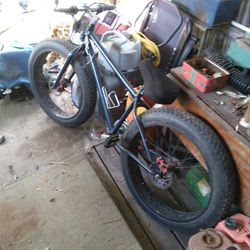 Fat tired Bike Great Condition 