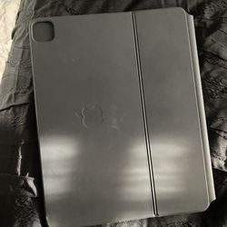 iPad Pro/Air 12.9 Apple Magic Keyboard With touchpad 