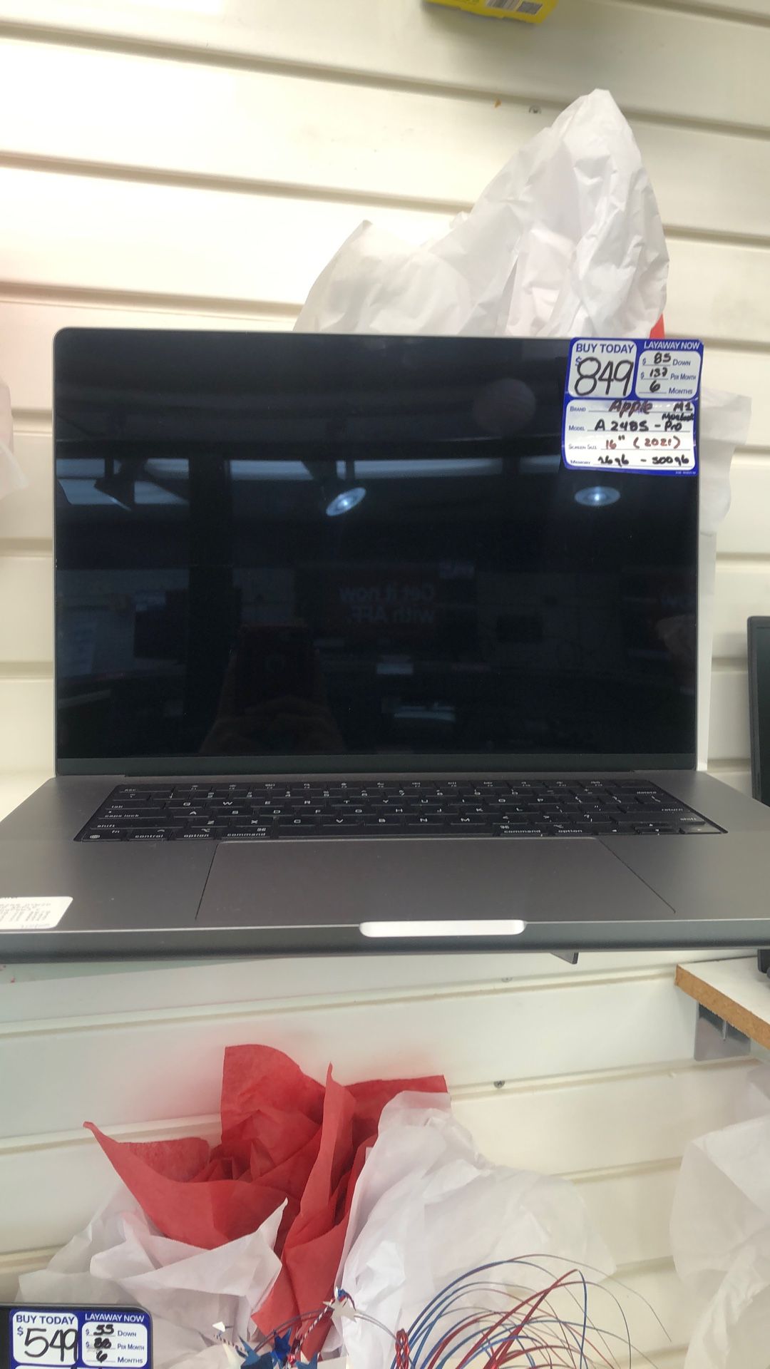Apple MacBook Pro A2485