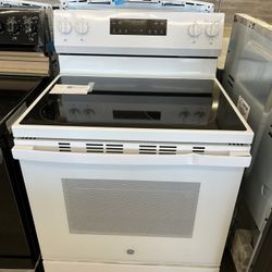 GE ELECTRIC RANGE FREESTANDING (Scratch And Dent) 