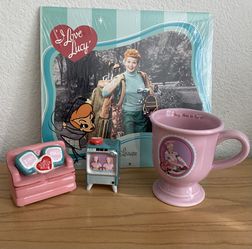 I Love Lucy -  Salt & Pepper Shaker - Mug - Free Calendar 
