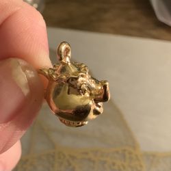 Mrs Potts Goldstone Charm 