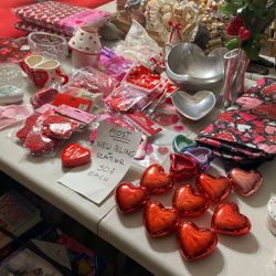 Valentines Decoration. See All Pictures.  Very low prices.