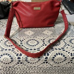Red BCBG Crossbody, 1 Size Zipper 