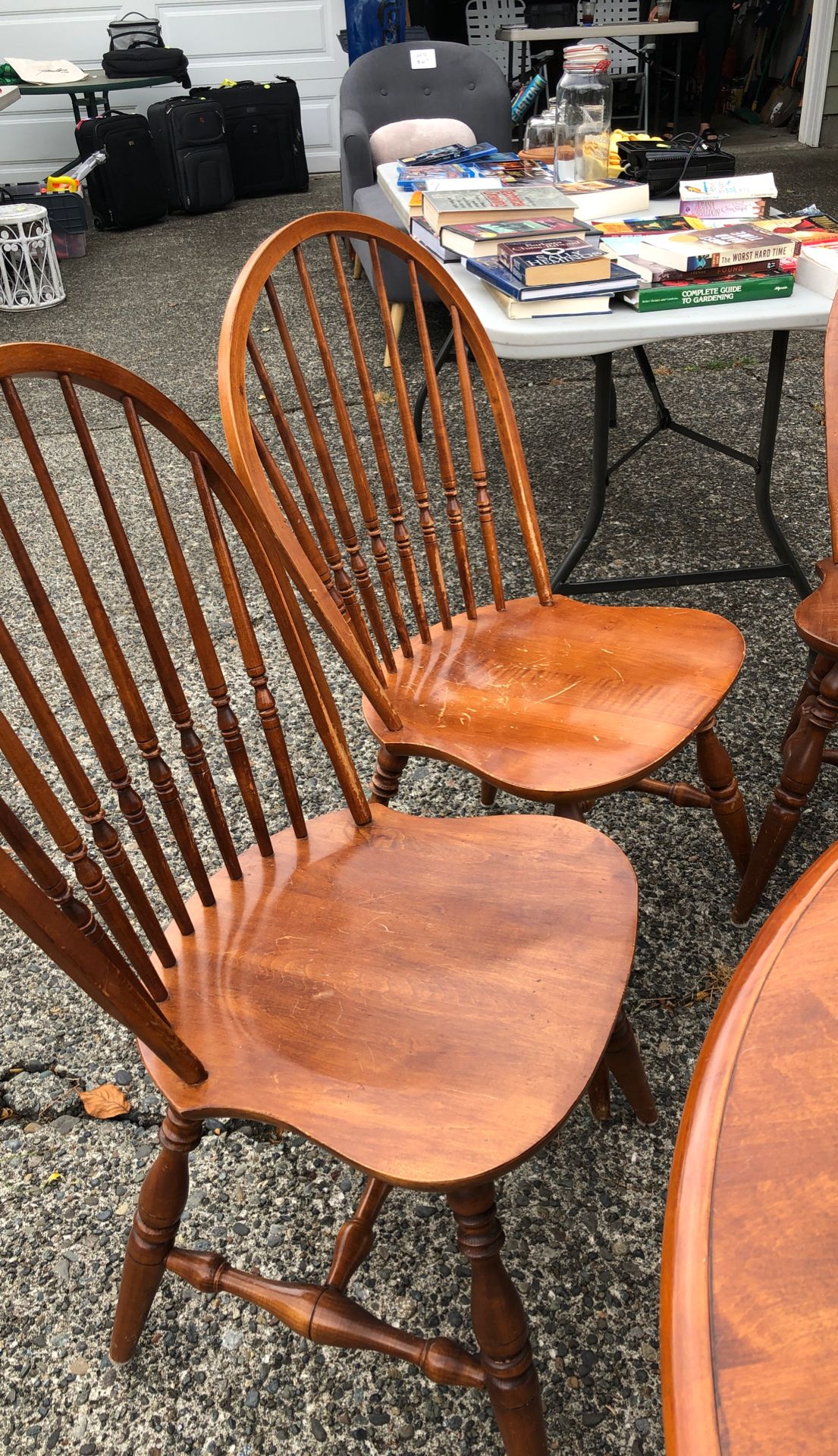 Ethan Allen table with 5 chairs for Sale in Enumclaw, WA OfferUp