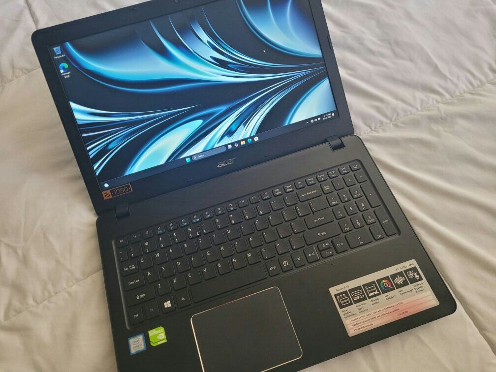 ACER LAPTOP 15" INTEL CORE i3 8gb ram 128 ssd LAPTOP WINDOWS 11 working fine charger included