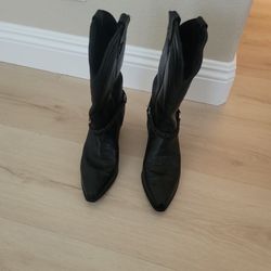 Womans Cowbot Boots, Sz 8