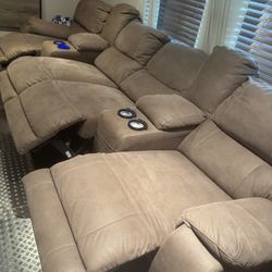 4 Chair Power Reclining Couch - Good Condition!