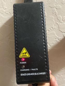 UPG 24V CHARGER* 3 PRONG
