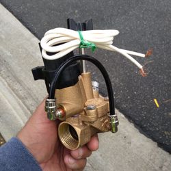 NEW 1" Rain Bird Brass Valve $100