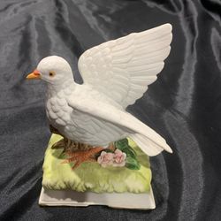 Vintage Dove Music Box