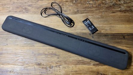 Yamaha Soundbar with Remote and Power Cable