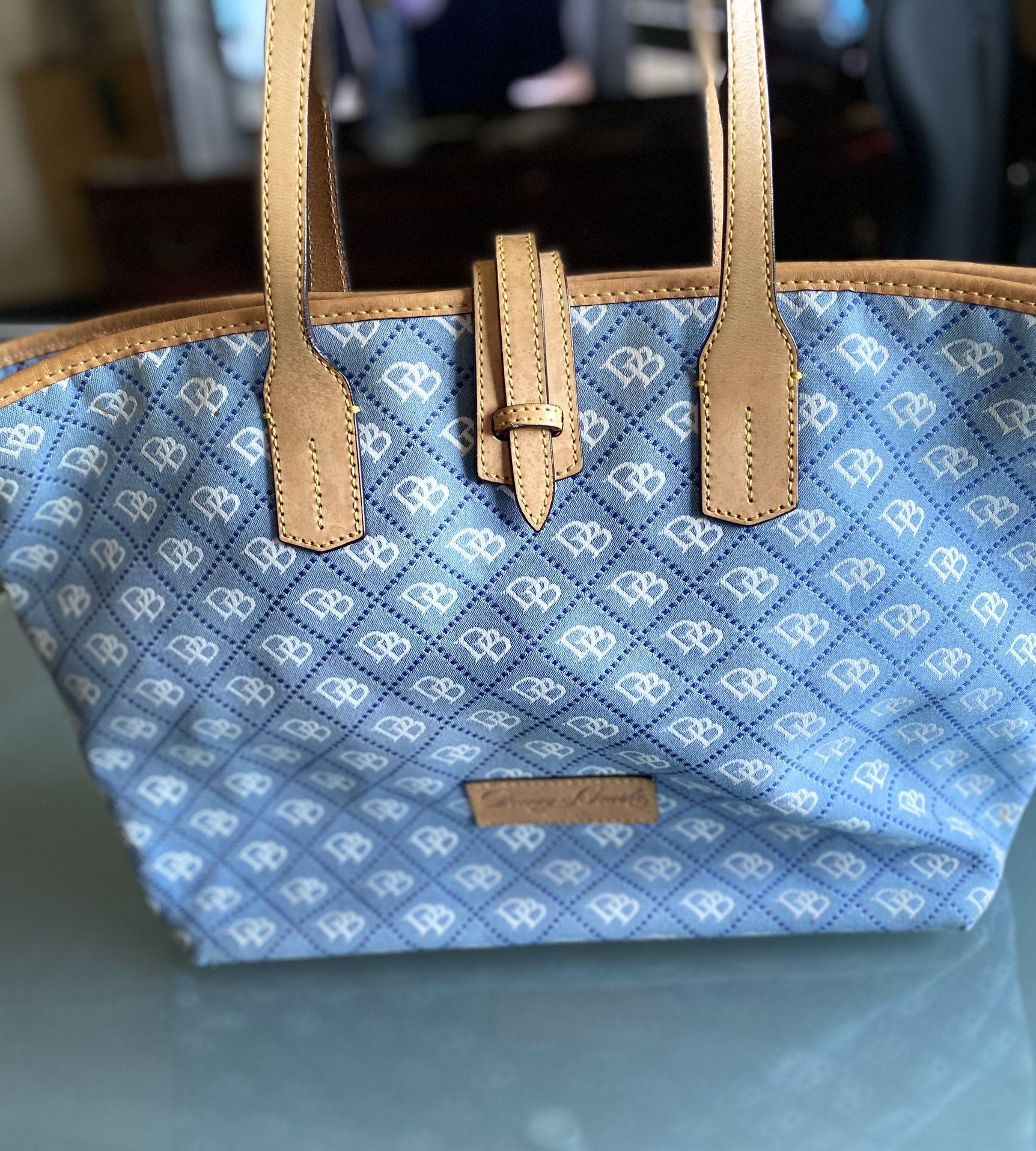 Dooney And Bourke