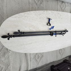 Set of 2 Fleur-de-Lis Curtain Rods