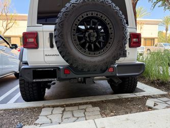 OEM 2025 Jeep Wrangler JL Rear Bumper – $200 OBO