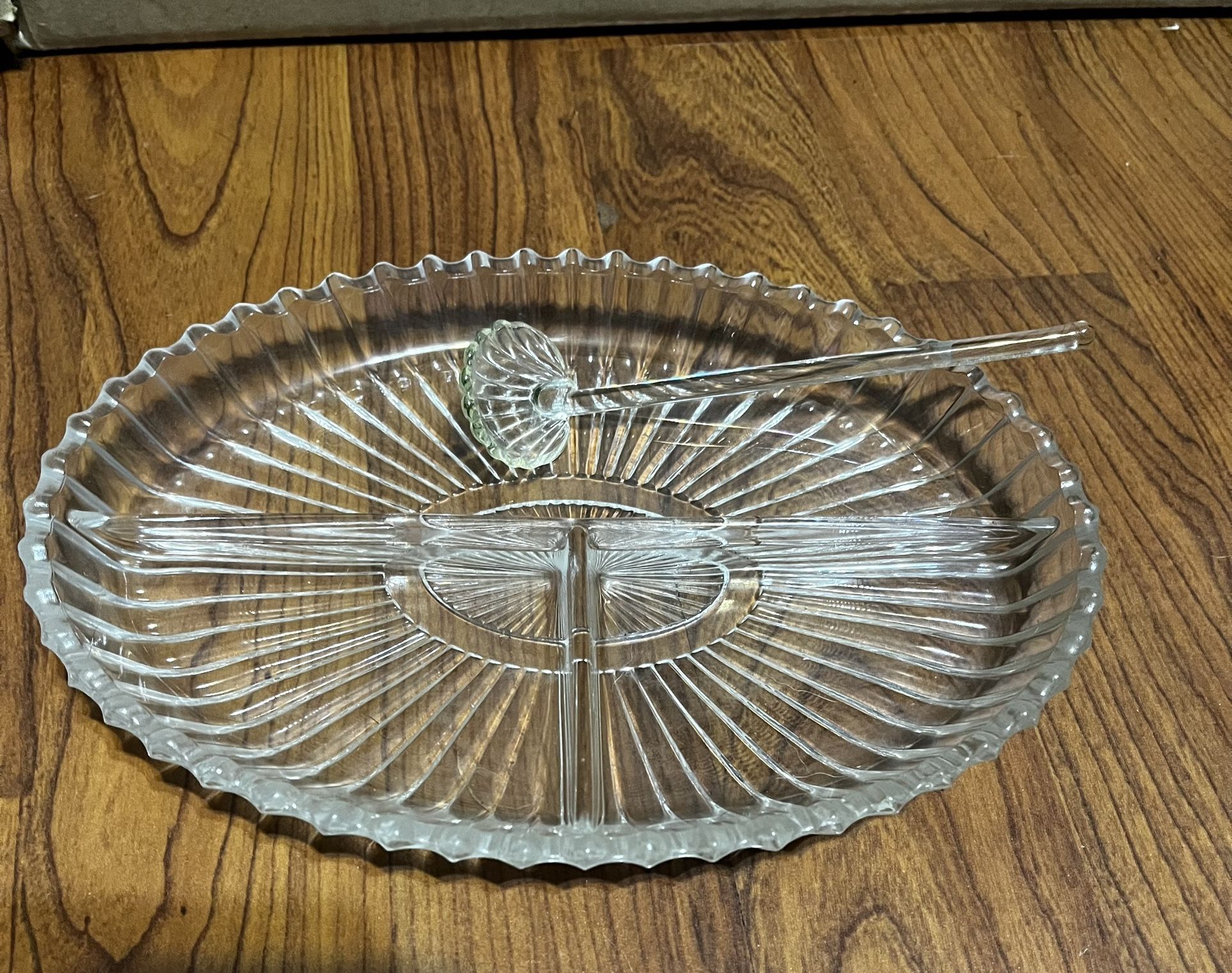 Vintage section glass relish/nut/fruit dish w/starburst design & scalloped edge & shell glass spoon