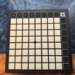 Novation LaunchPad X Midi controller