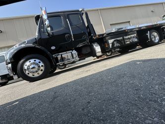 2024 Freightliner M2