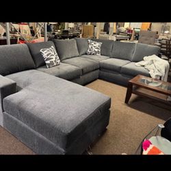 Brand New Super Plush Comfy Chenille Sectional Set 