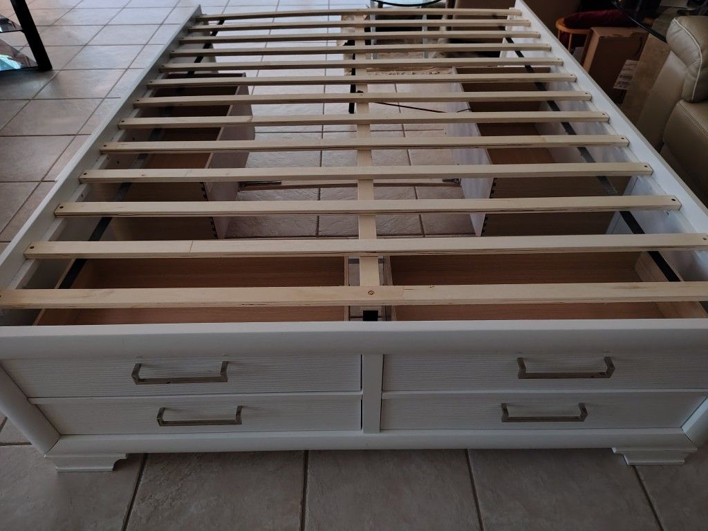 Queen Storage Bed Base