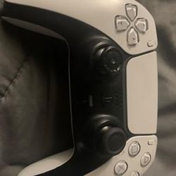 PS5 Controller