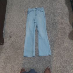 Light-wash flared jeans