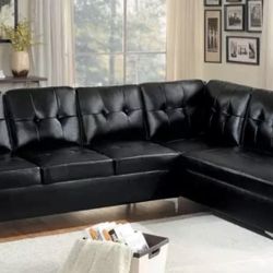 Beautiful Elegant Upscale Modern Italian Leather L Shape Sectional Sofa