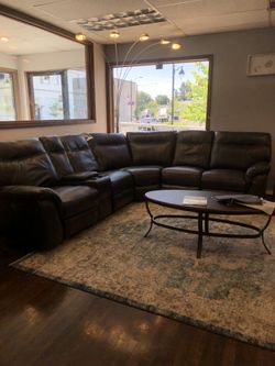 Grey sectional Leather Reclining 40$ down