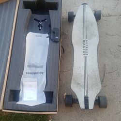 Outdoor Master Electric Skateboard 