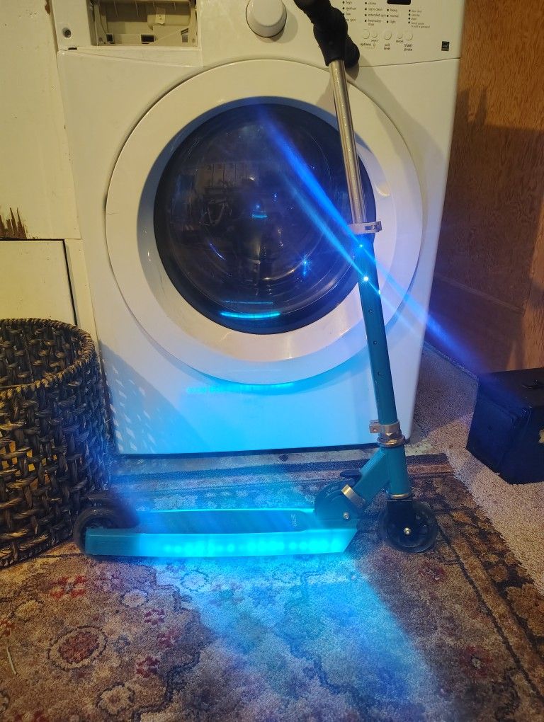 Cool Light Up Kids Push Scooter With Different Modes