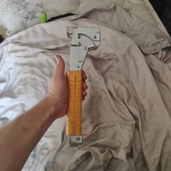 Hammer Tacker 