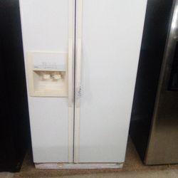 Whirlpool Side By Side Refrigerator 