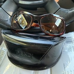 Fendi Sunglasses 