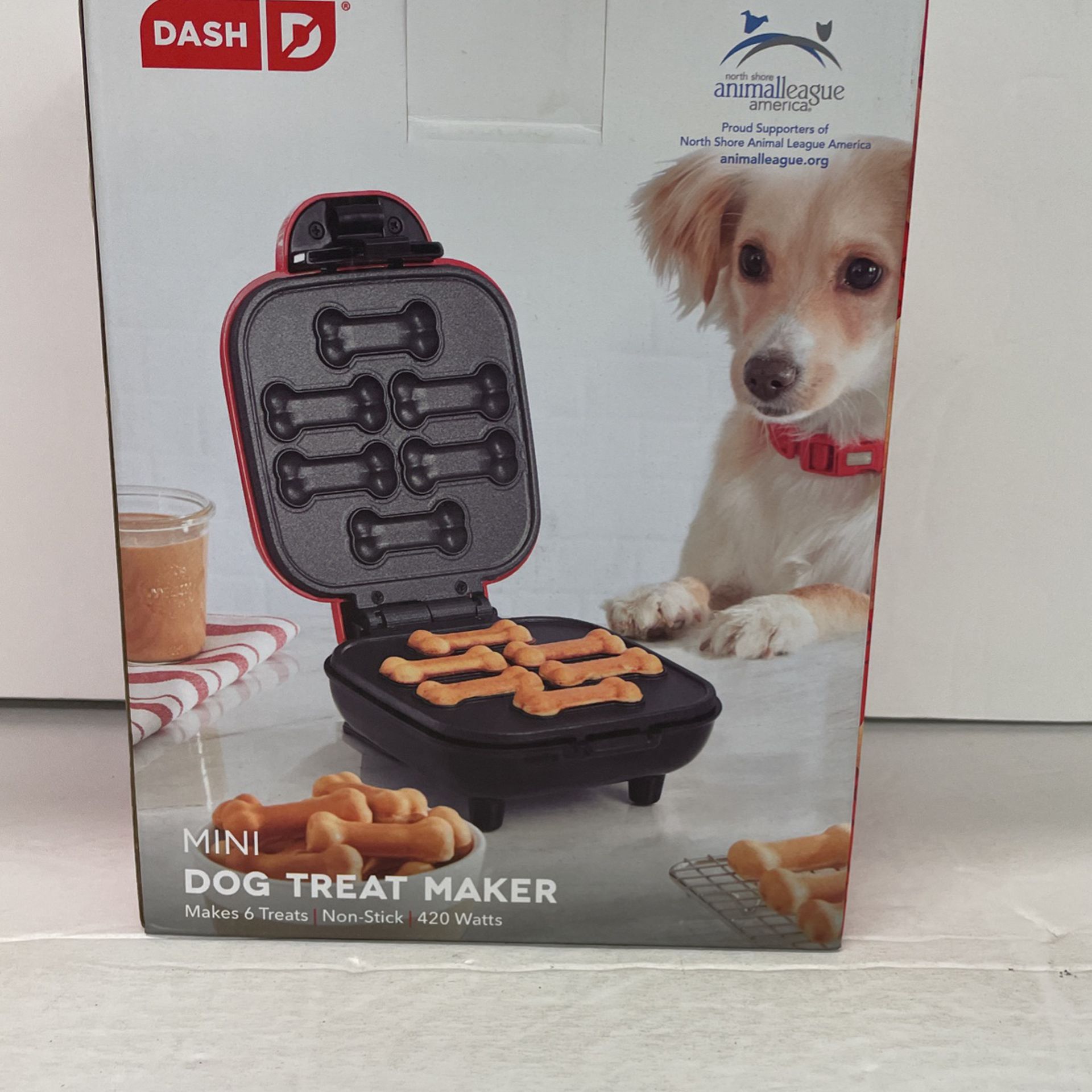 DASH Mini dog treat maker •unopened/unused •makes 6 - Depop